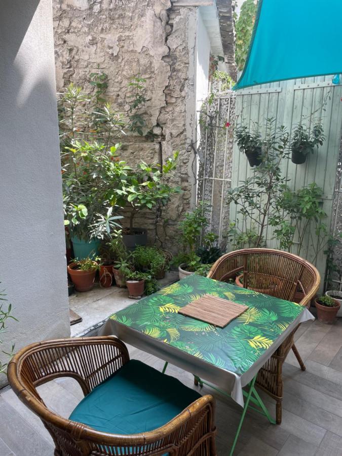 Appartement Au Centre De La Venise Provencale LʼIsle-sur-la-Sorgue Exteriör bild